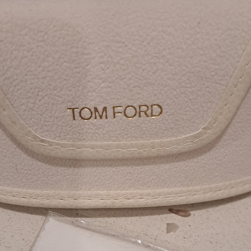 NWT Tom Ford Tortoiseshell Sunglasses with White Case - Picture 2 of 10